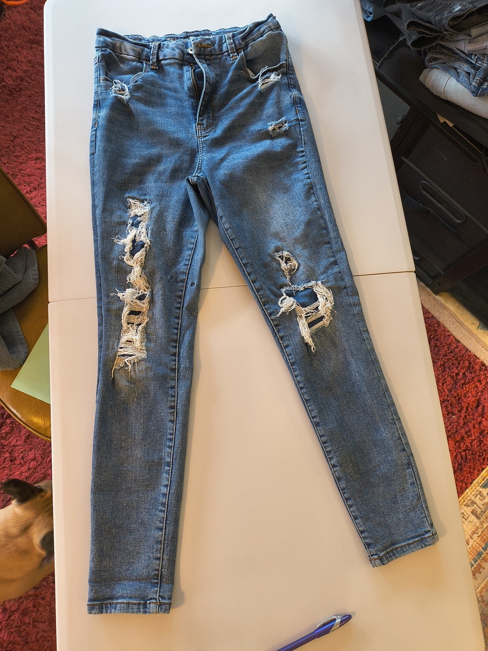 No Boundaries Women’s Distressed Blue Skinny Jeans size 11 inseam